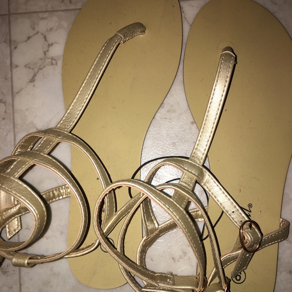 Sandal!